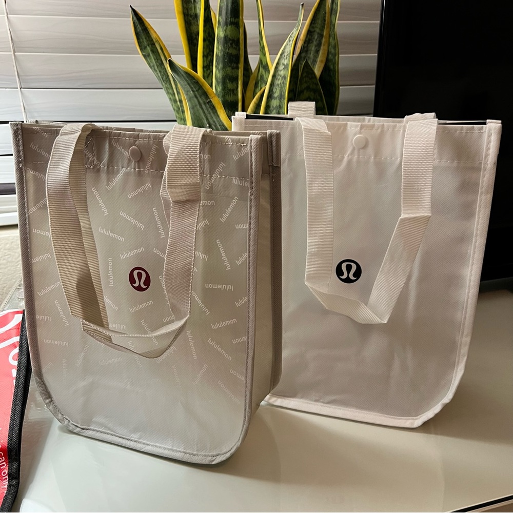 3 Lululemon shopping bags